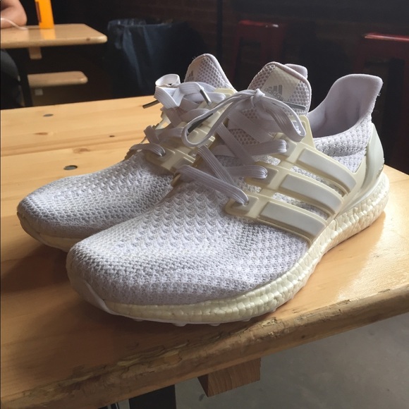 ultraboost 2.0 triple white